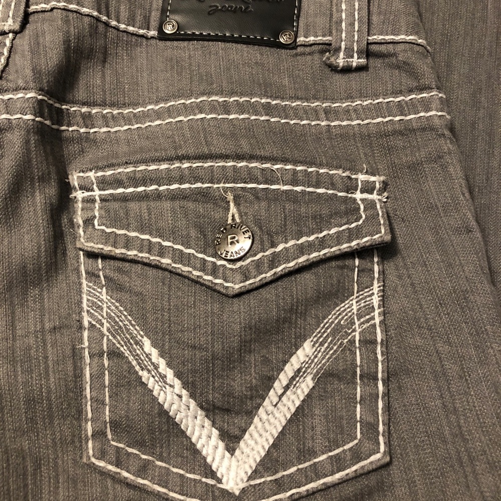 Red Rivet junior size 11 jeans - Picture 3 of 9